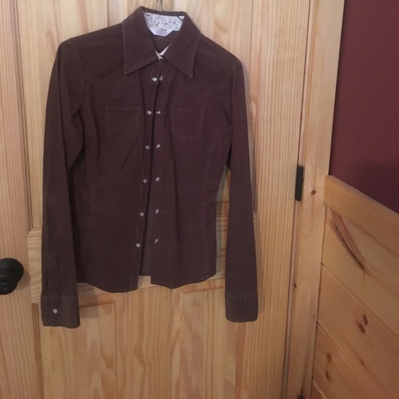 Button up blouse never worn. - Picture 1 of 1